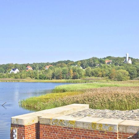 Moderne Ferienwohnung Mit Balkon, Meerblick - Ferienresidenz Zwei Boddenfewo 1-2 Lietzow エクステリア 写真