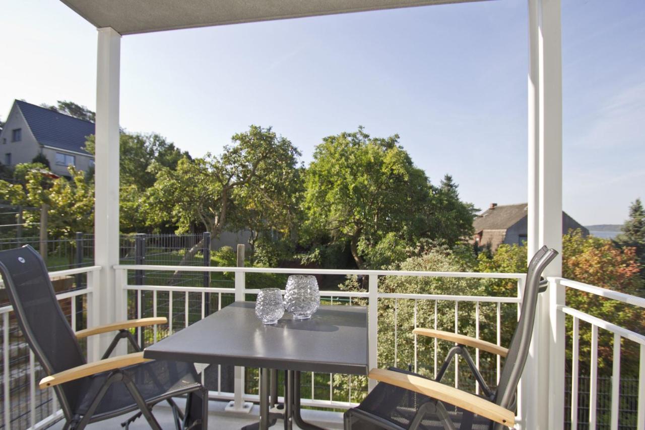 Moderne Ferienwohnung Mit Balkon, Meerblick - Ferienresidenz Zwei Boddenfewo 1-2 Lietzow エクステリア 写真