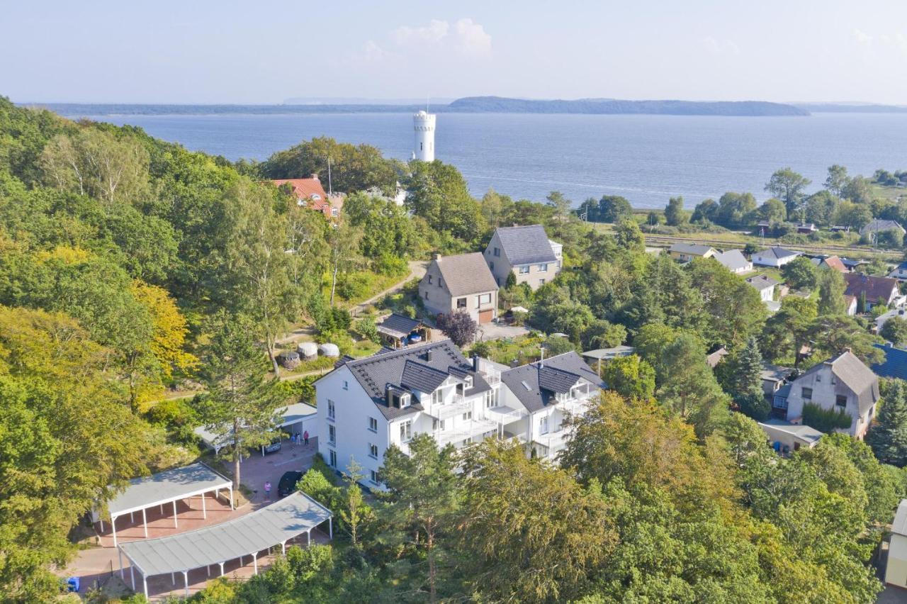Moderne Ferienwohnung Mit Balkon, Meerblick - Ferienresidenz Zwei Boddenfewo 1-2 Lietzow エクステリア 写真